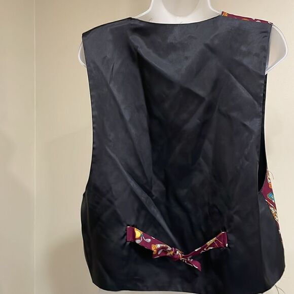 NWOT JLN USA Golf Patterned Vest.  Size L large grande 12/14 - Picture 5 of 8